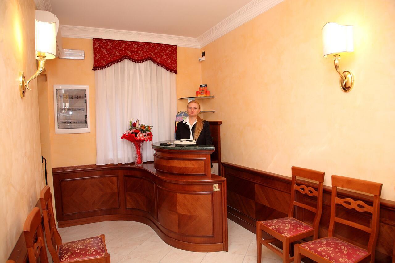 Guest House Galaxy Roma Exterior foto