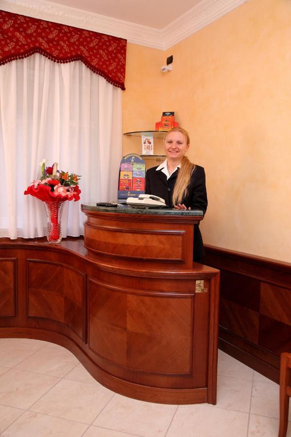Guest House Galaxy Roma Exterior foto